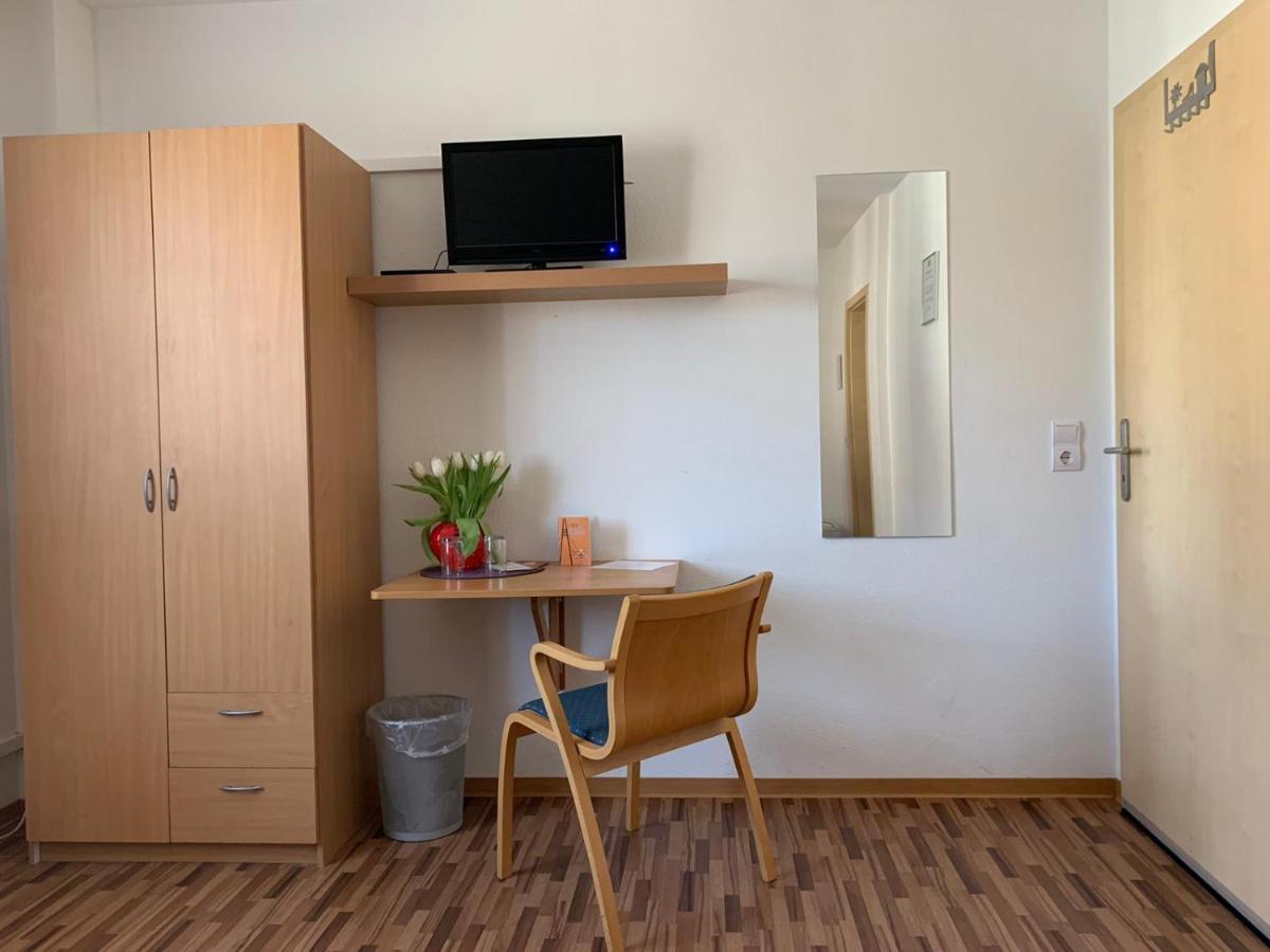 Pension Wiedemann Raunheim Bagian luar foto